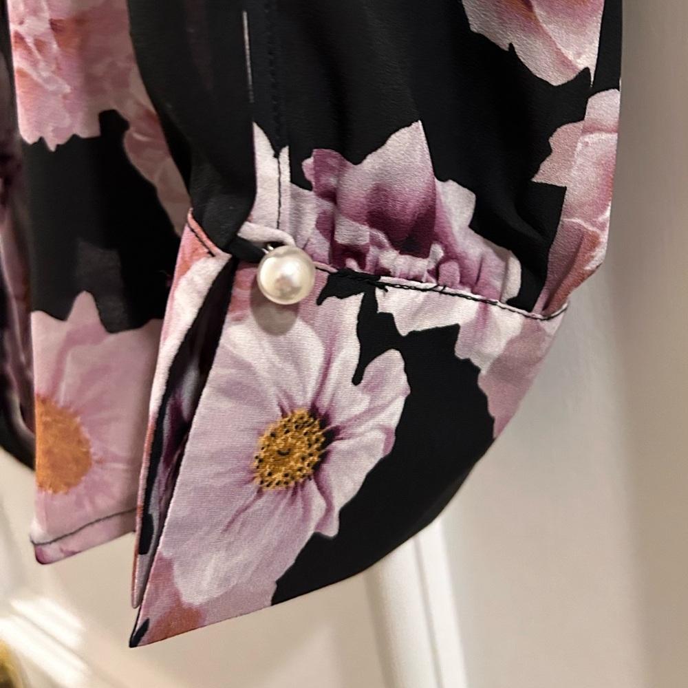 Karl Lagerfeld Black and Pink Floral Blouse - Picture 6 of 8